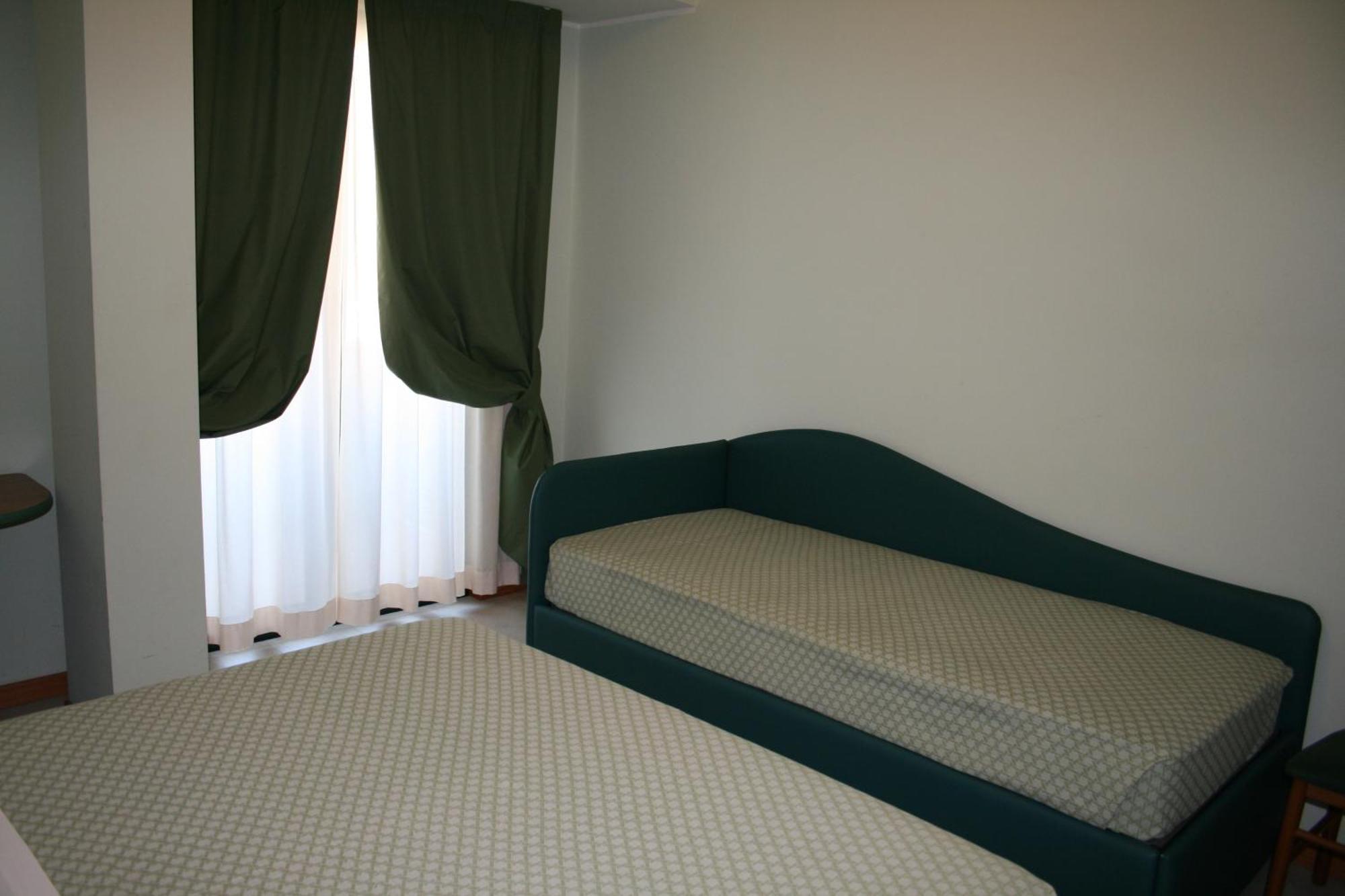 La Perla B&B Hotel Roseto Degli Abruzzi Eksteriør bilde