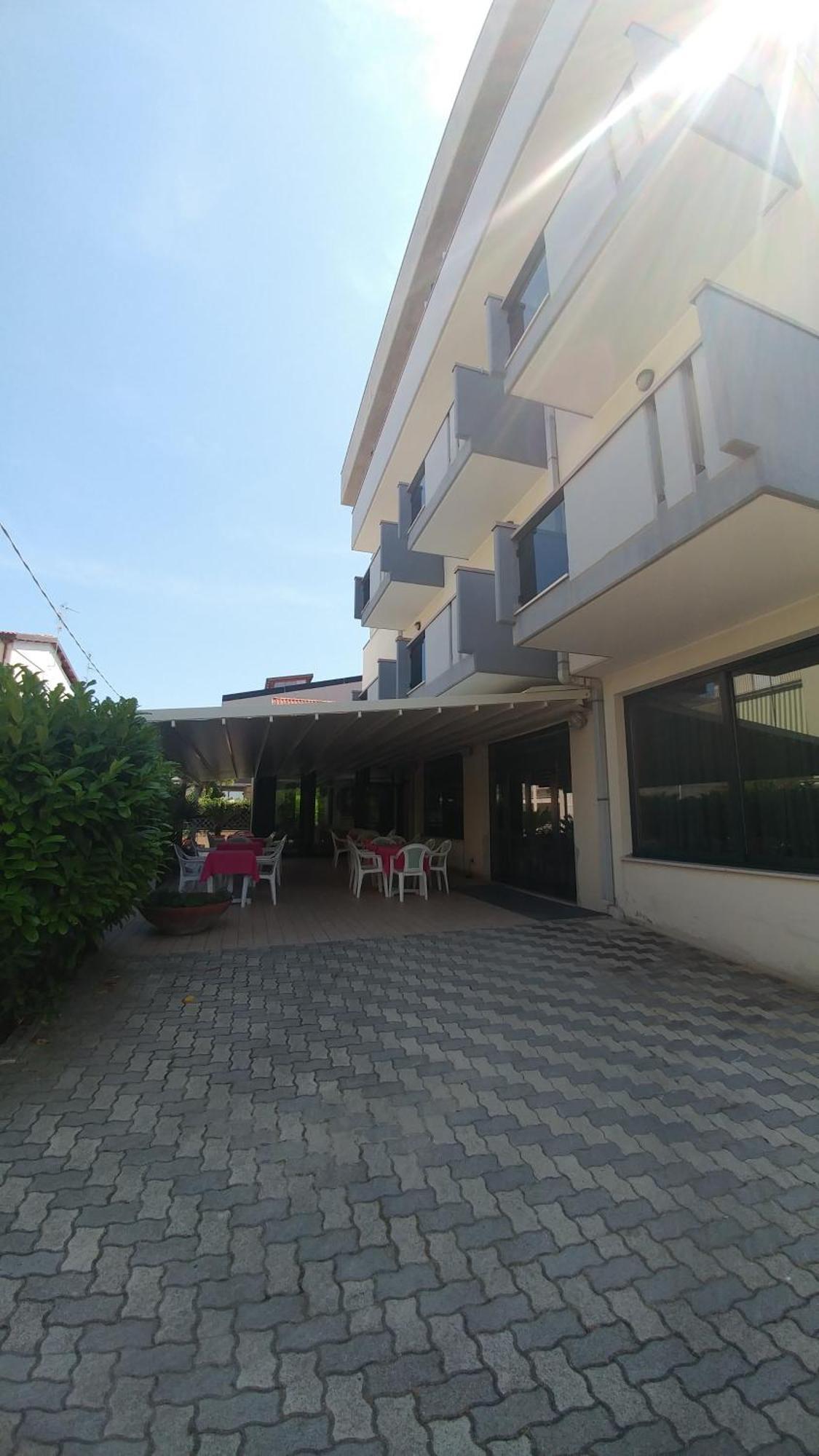 La Perla B&B Hotel Roseto Degli Abruzzi Eksteriør bilde