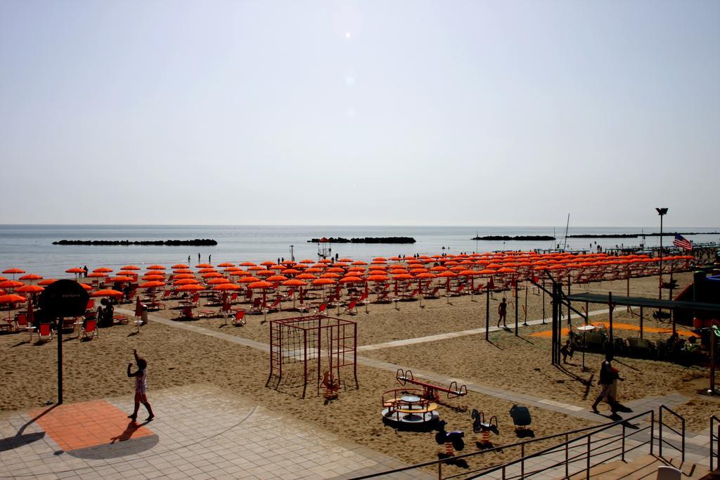 La Perla B&B Hotel Roseto Degli Abruzzi Eksteriør bilde
